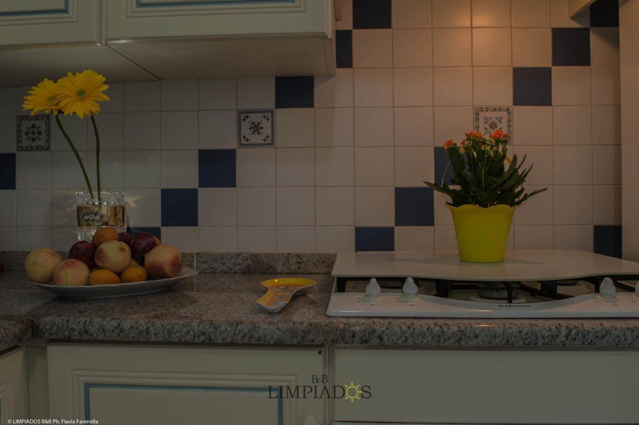 Limpiados Bed & Breakfast Ликата Экстерьер фото